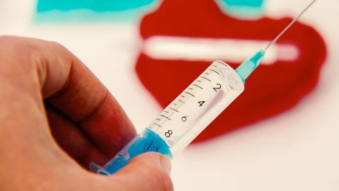 syringeinjectionas_hdv.jpg